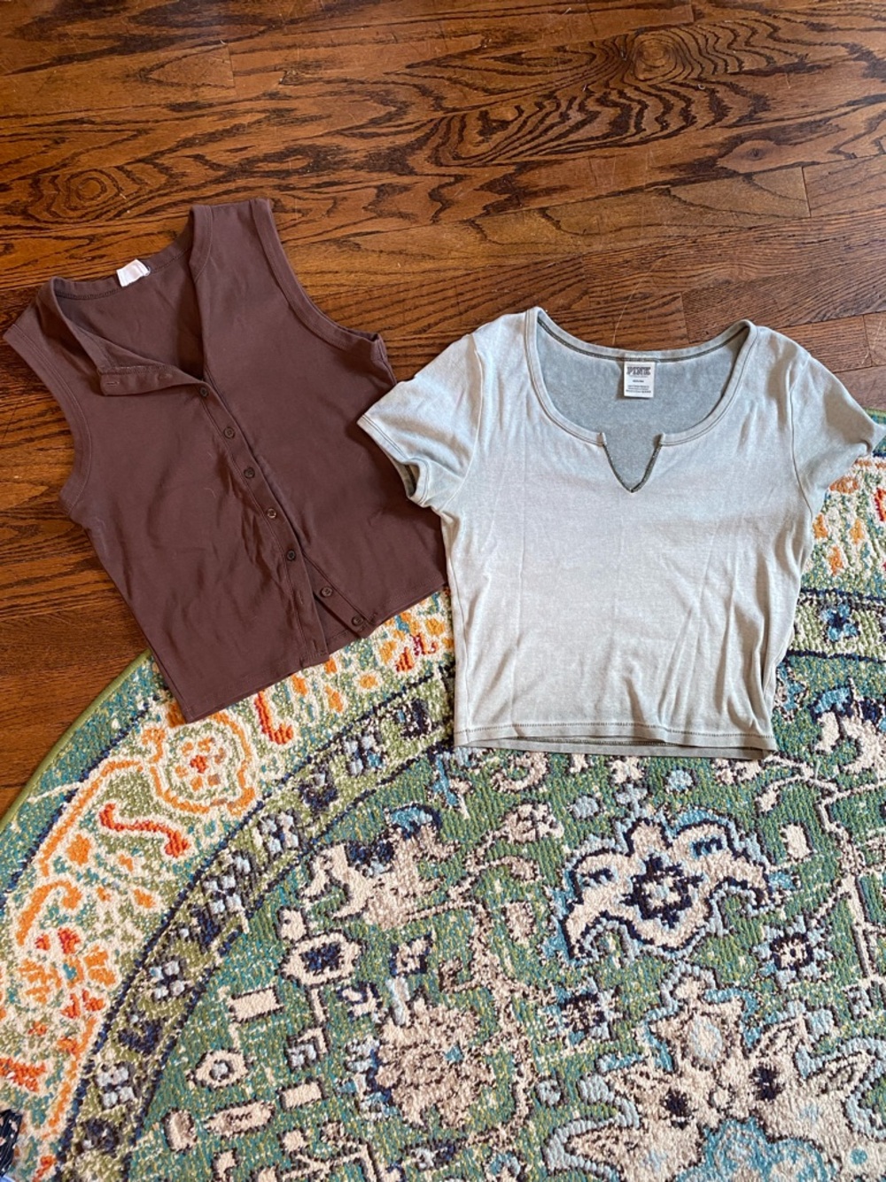 BUNDLE! 2 Earthy tone cotton short sleeved tops